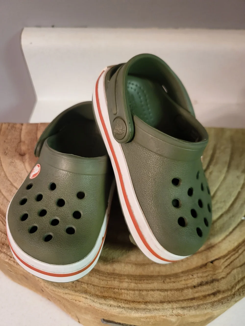 Crocs Iconic Comfort Little Kids Toddler Size 4 Green Clogs Shoes Clogs Cargo